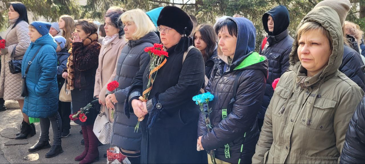 Відкриття меморіальної дошки Олега Основи