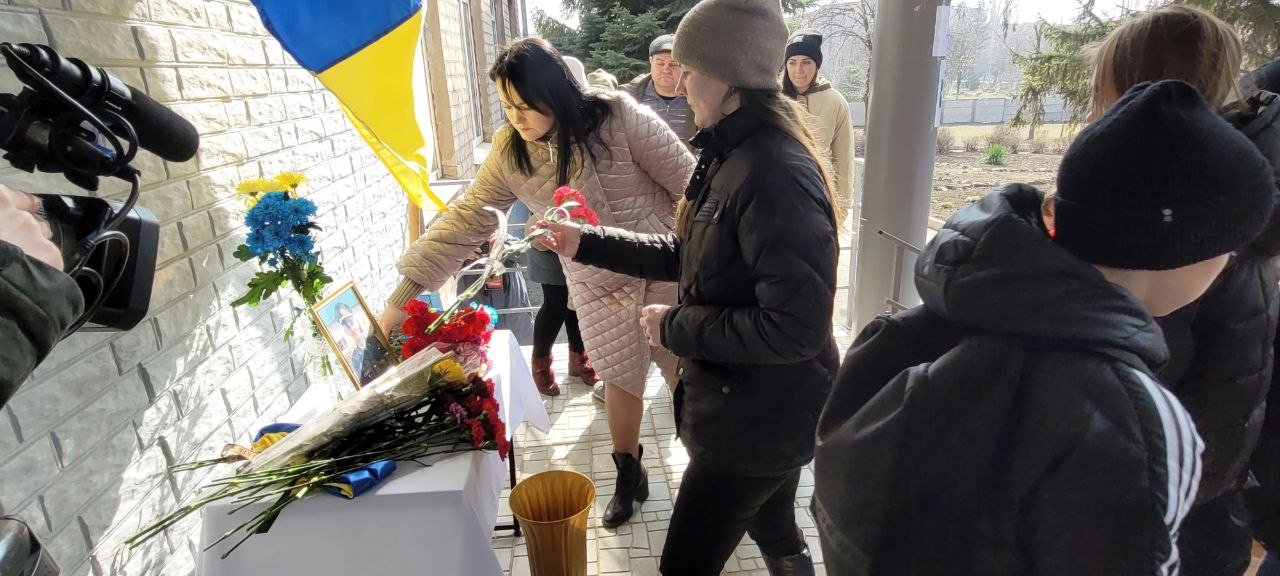 Відкриття меморіальної дошки Олега Основи
