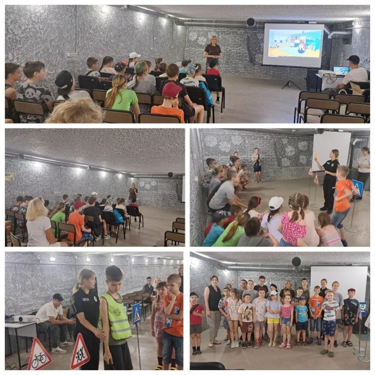 Інформаційна зустріч на літньому дитячому майданчику 